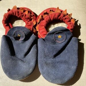 SoftStar Shoes Suede Moccasins/Slippers Youth 4